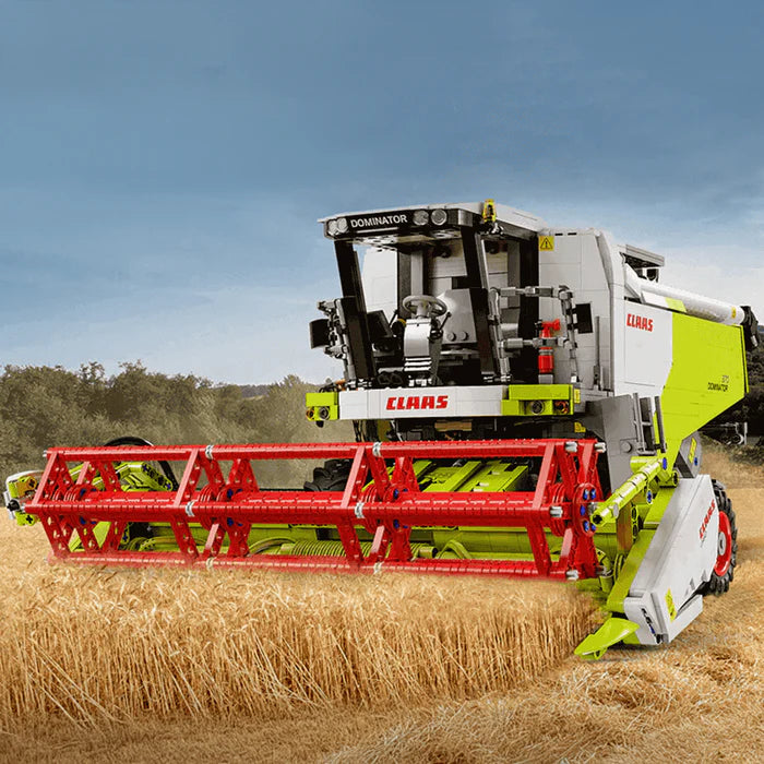 Moissonneuse CLAAS Dominator 370 4566 pièces